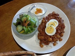 ドライカレー