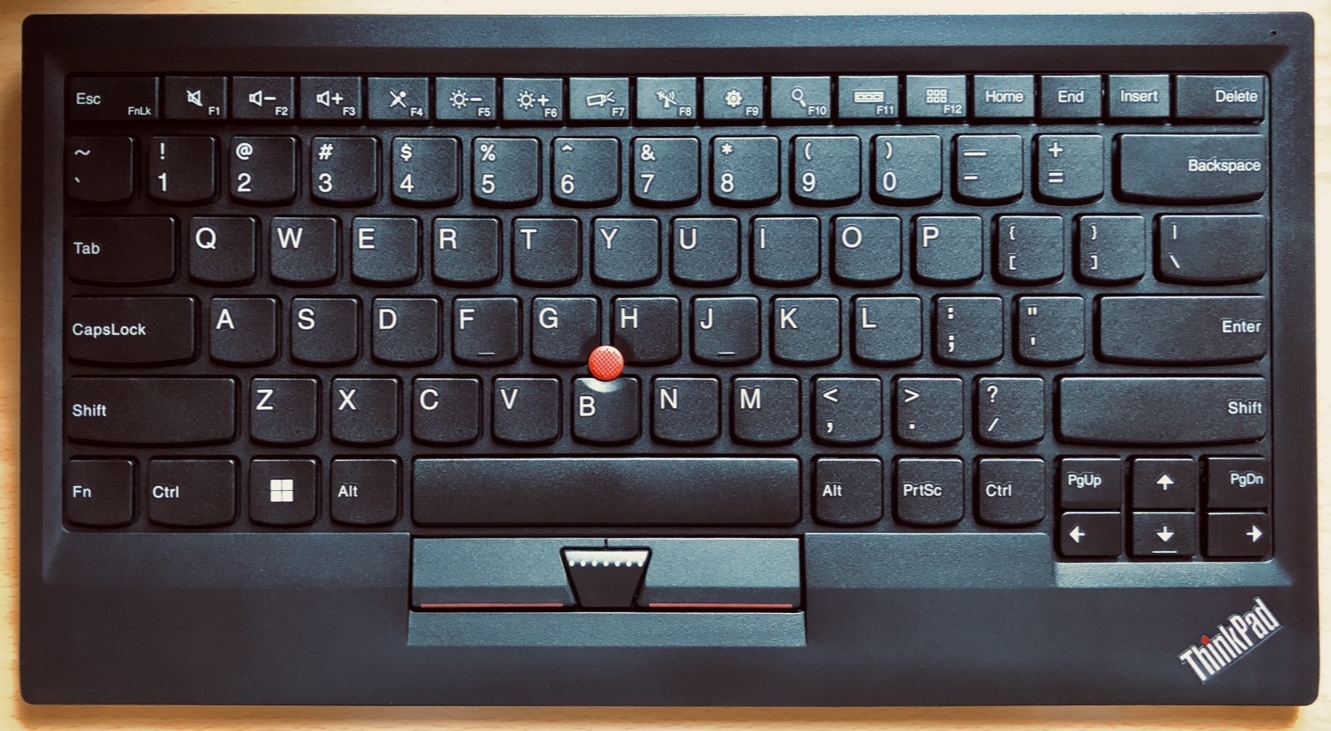 美品 Thinkpad TrackPoint Keyboard II US配列 ThinkPad TrackPoint Keyboard IIを買ってみたのでレビュー