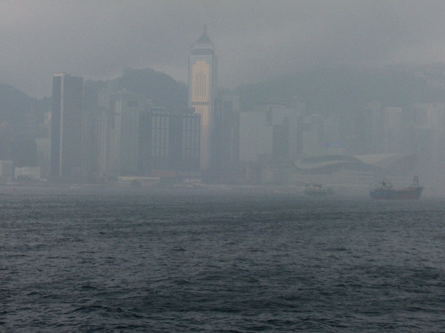 0522 Hong Kong　wet.jpg