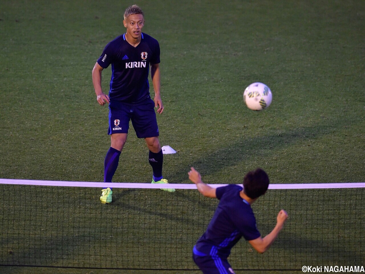 本田香川対決１