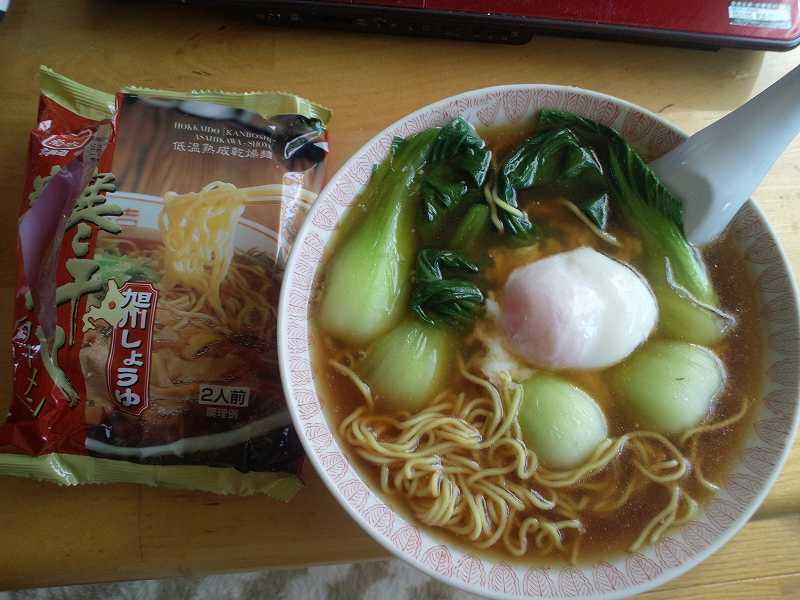 チンゲン菜ラーメン。