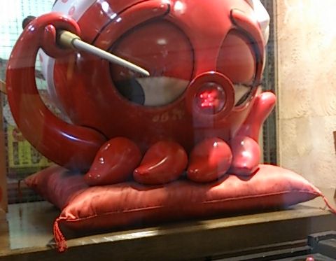 眠いタコ