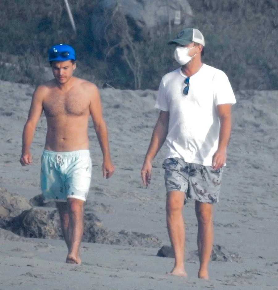 Leonardo Dicaprio 半ケツでビーチ満喫 Gossip Boy 楽天ブログ