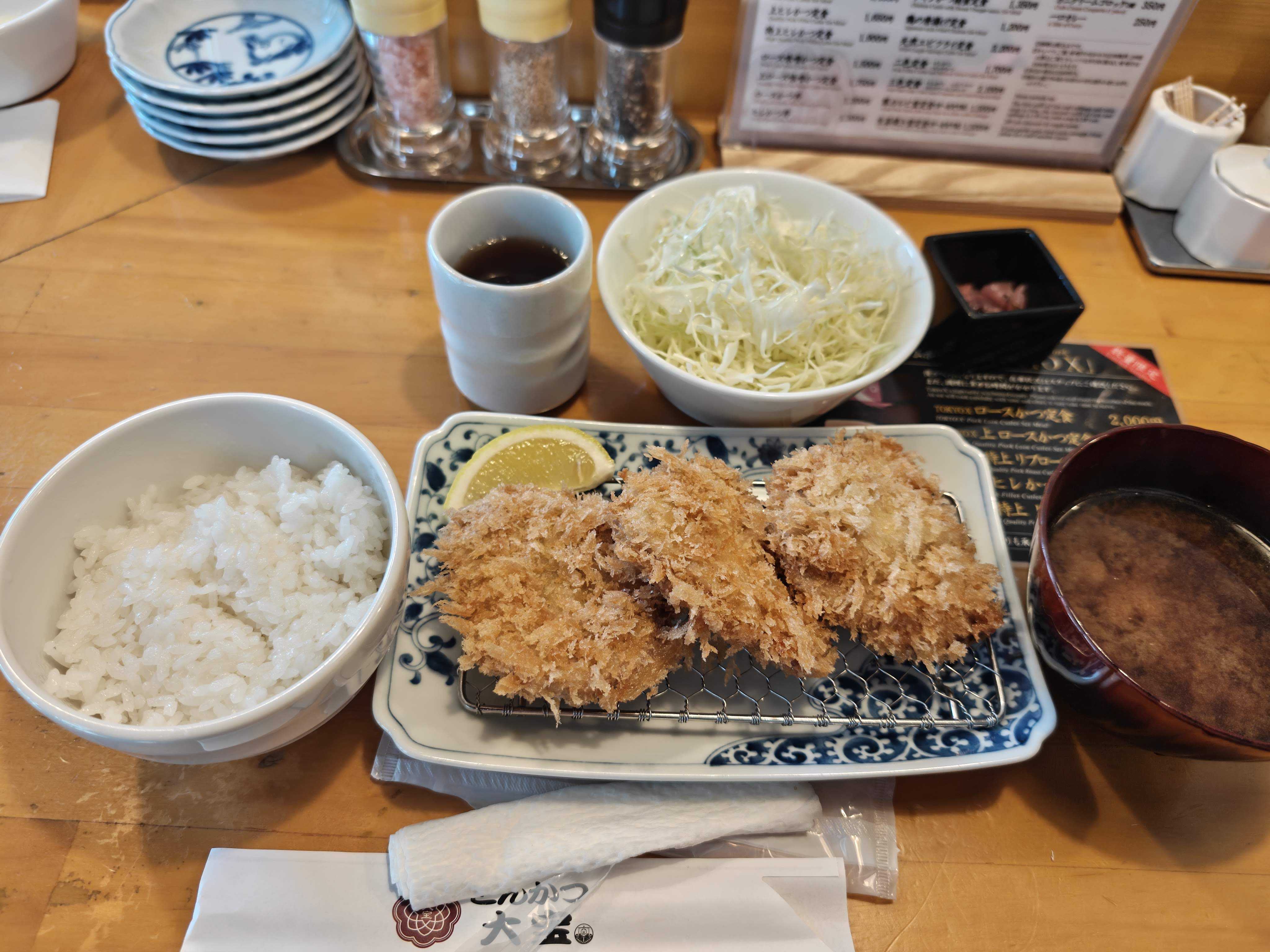 虎ノ門・新橋　一人ランチ　とんかつ大宝 西新橋店　ヒレかつ定食