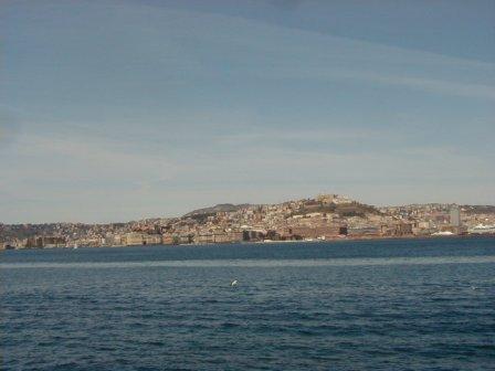 P1010136（ナポリ遠景２）.jpg