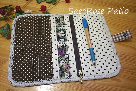 手帳ケース　茶×白ドット　内側