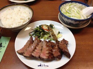定食320x320_rect_12129212[1].jpg