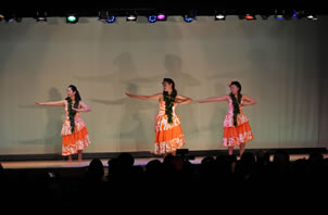 30HulaMahina[1].jpg