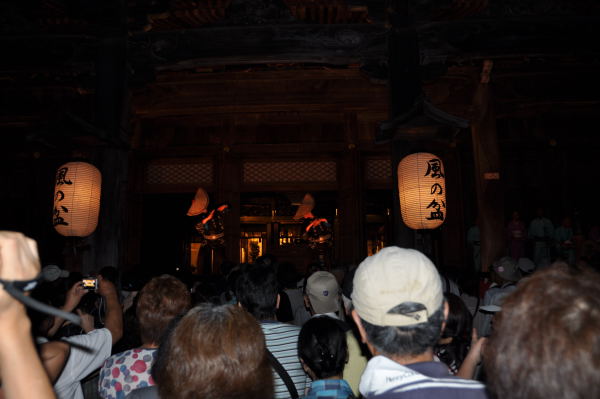 風の盆　聞名寺