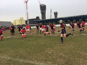 19頼本タックル01.JPG