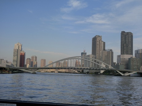 東京