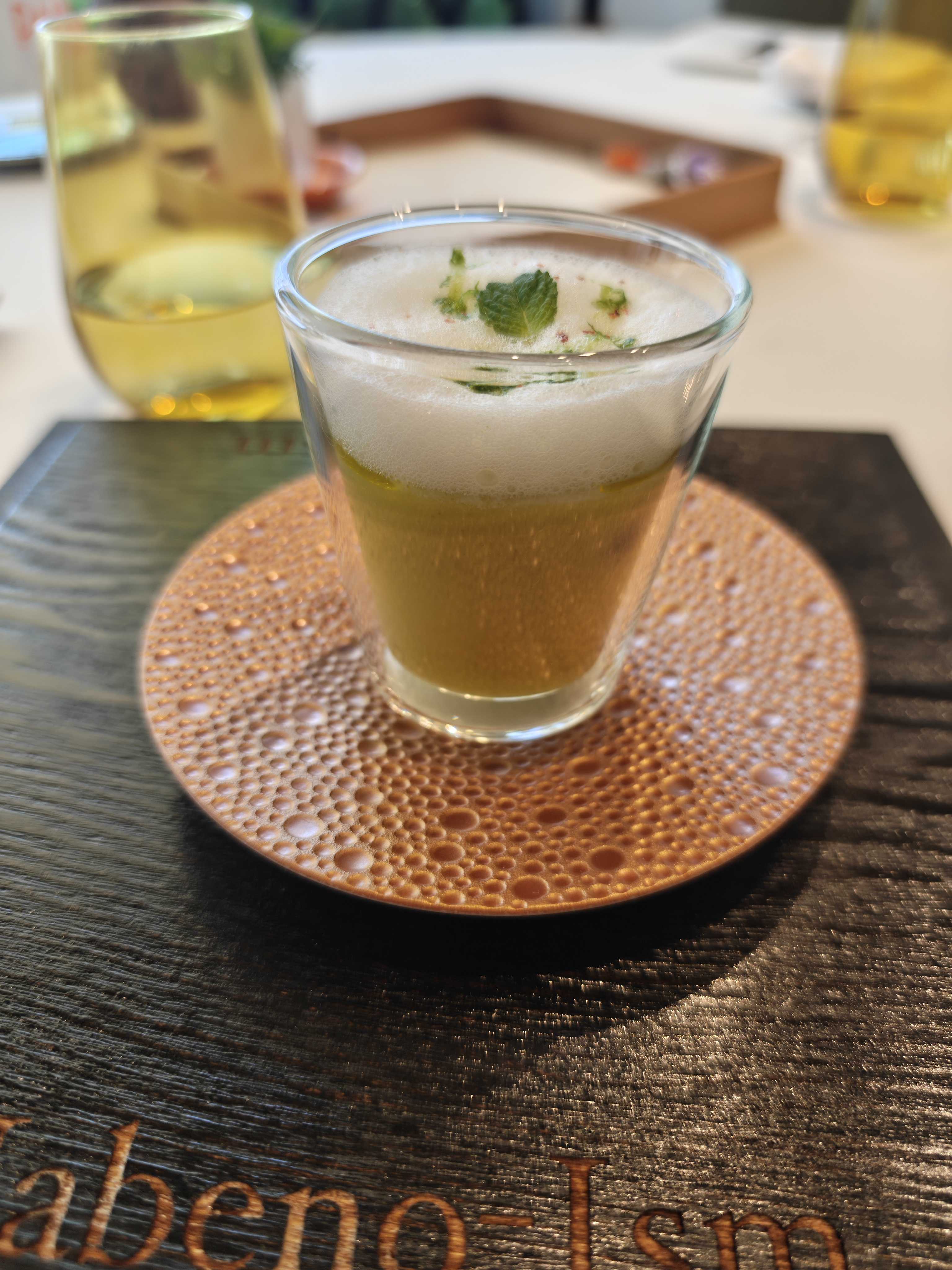 浅草駅　フランス料理　ナベノイズム　季節のスープ