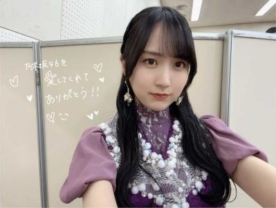 ☆日向坂46♪5期生；坂井新奈『週刊少年チャンピオンNo.35』の表紙飾る