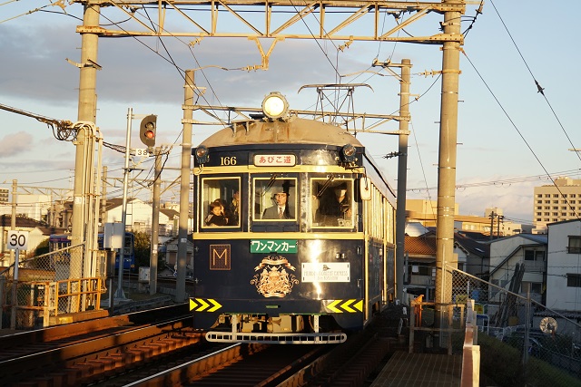 阪堺電車 旧型電車の 正月輸送