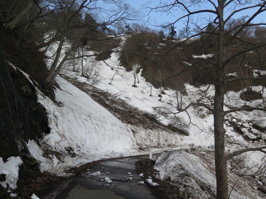 Gw ゴールデンウィーク 雪の谷川岳 一ノ倉沢トレッキング 絶景を求めて 楽天ブログ
