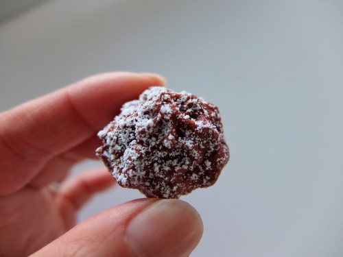 レッドベルベットクッキー　ココア　ココナッツ