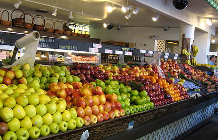 ファーマーズマーケット　フルーツ　kumicaltours