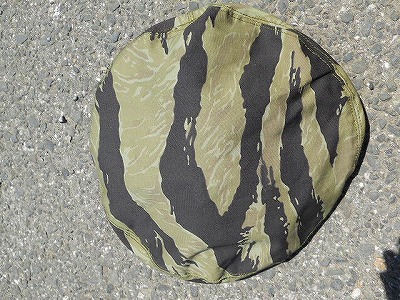 サムズミリタリヤ南ベトナム政府軍　ベレー帽.jpg