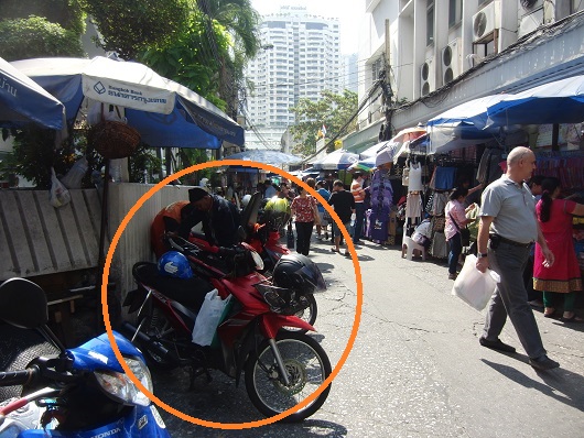 バイクタクシー