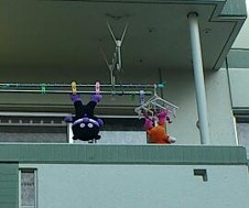 逆さづりのバイキンマン