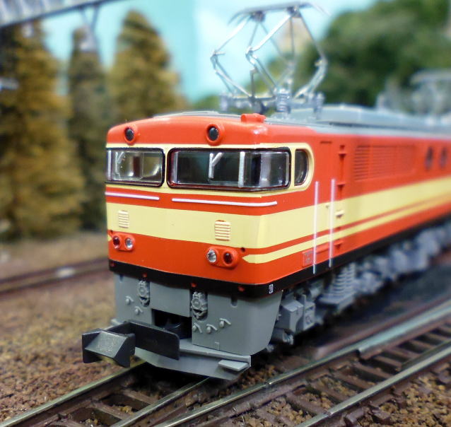 e851
