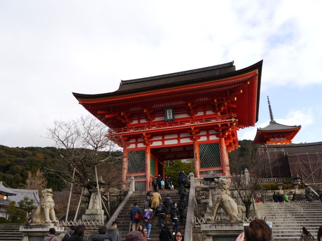 京都歩き 東福寺 清水寺 八坂神社 知恩院の門撮影 ワルディーの京都案内 楽天ブログ