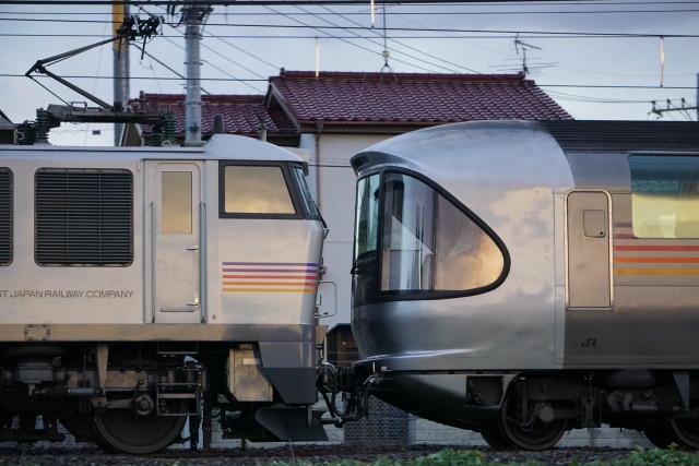 EF510-510 牽引 寝台特急 「カシオペア」 東大宮～蓮田 定番地を行く2