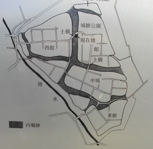 結城城縄張図 (500x487).jpg