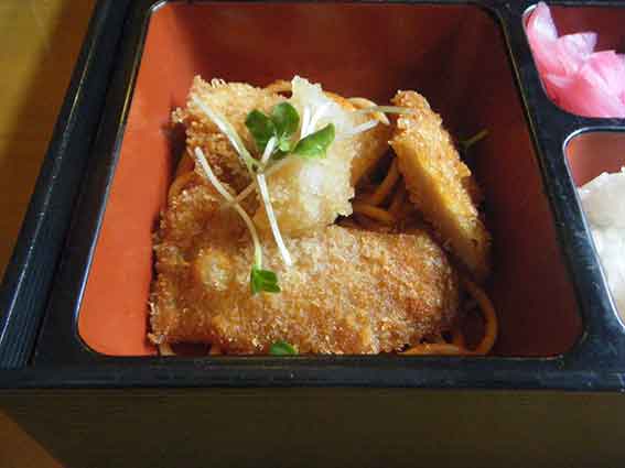 アメリカンステーションの「ポークカツ」-2♪