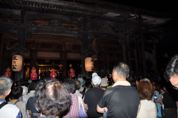 風の盆　聞名寺