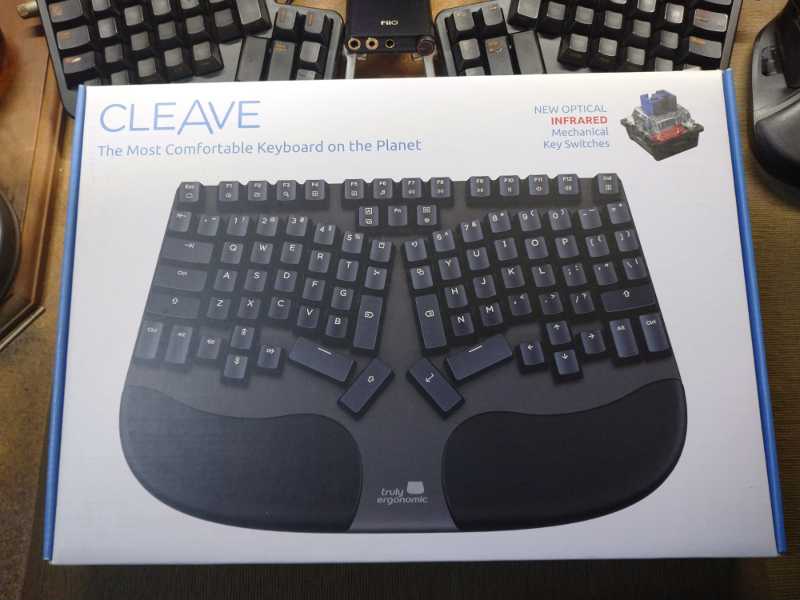 ついに新型・・「Truly Ergonomic CLEAVE」Keyboard | VTR1000F