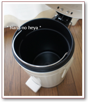 ゴミ箱　ダストボックス