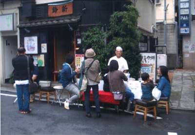 写真１２「四谷大好き祭り2012とんかつ鈴新さん」.JPG