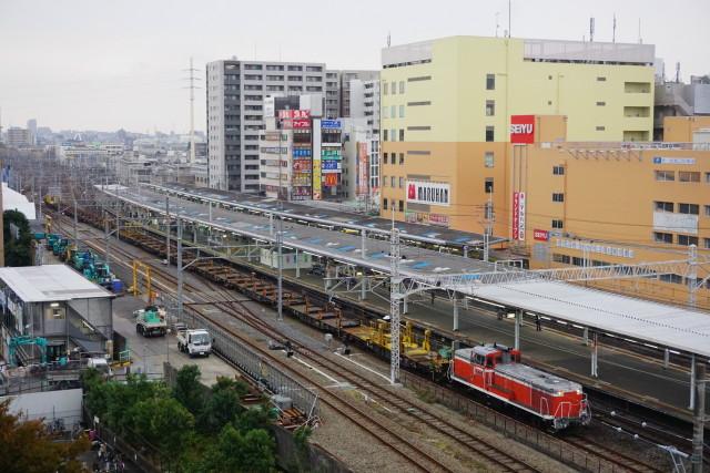 DE10牽引 新津チキ工臨返却 & こち亀バス3