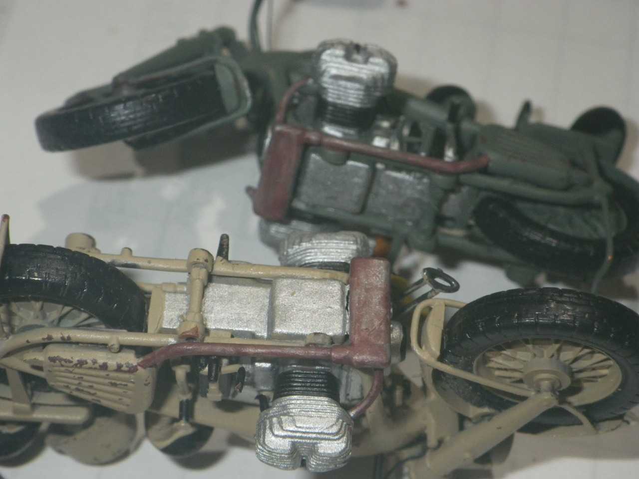 ⑫2020_0712ﾀﾐﾔ 1／35 ﾄﾞｲﾂ軍 ﾂｪﾝﾀﾞｯﾌﾟ KS750 & BMW R75 車体