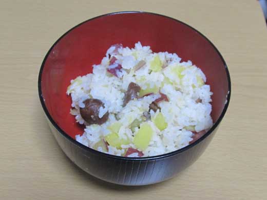 芋ご飯2.jpg