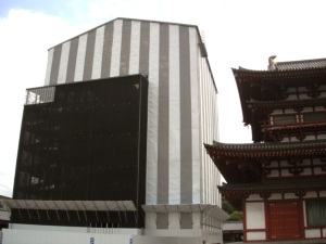 120512薬師寺東塔