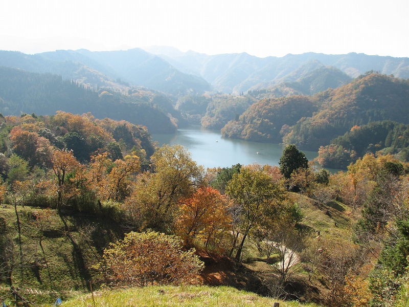 紅葉スポット：湖