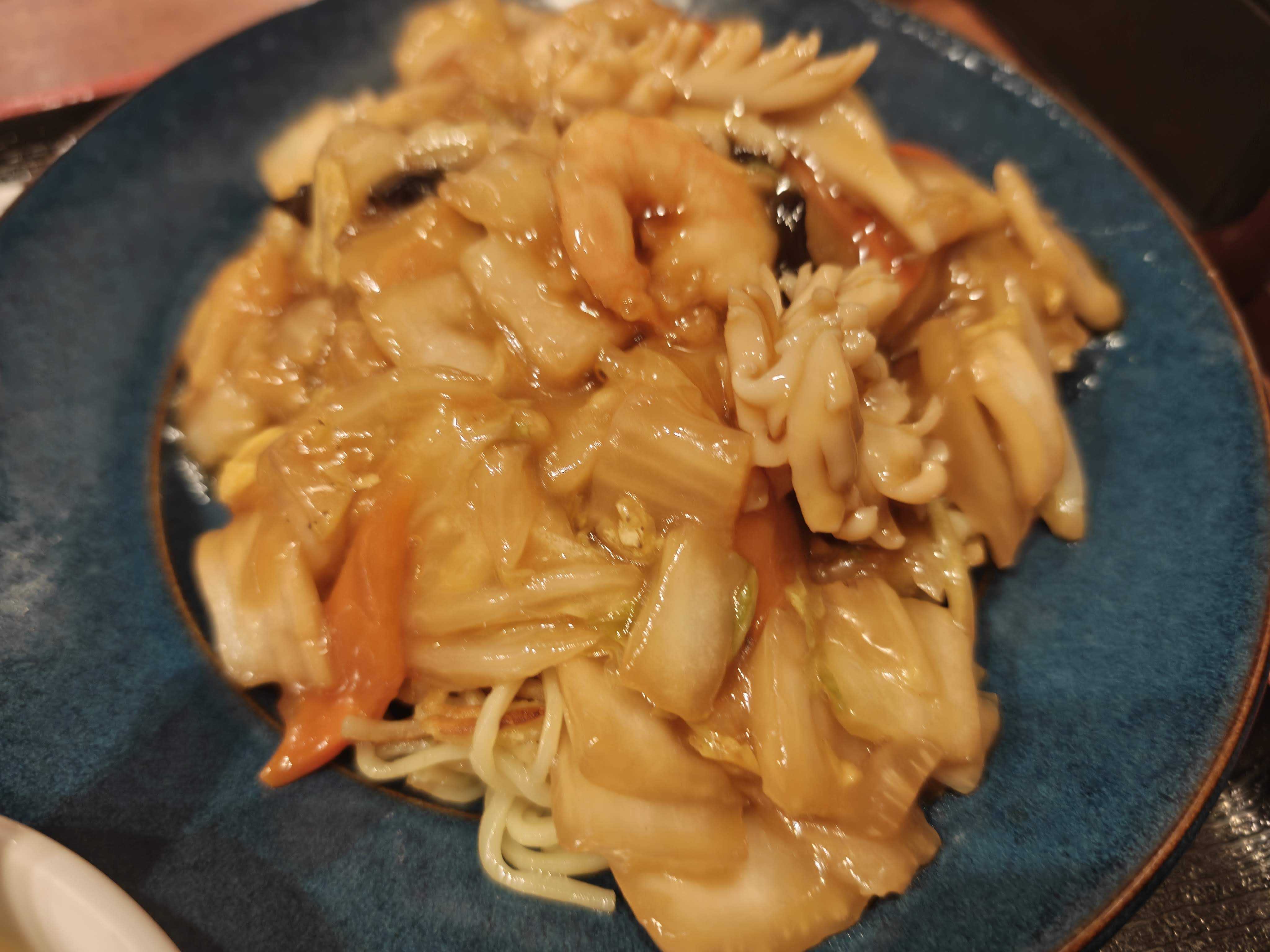 虎ノ門ヒルズ近く　南国亭　一人ランチ　五目焼きそばセット