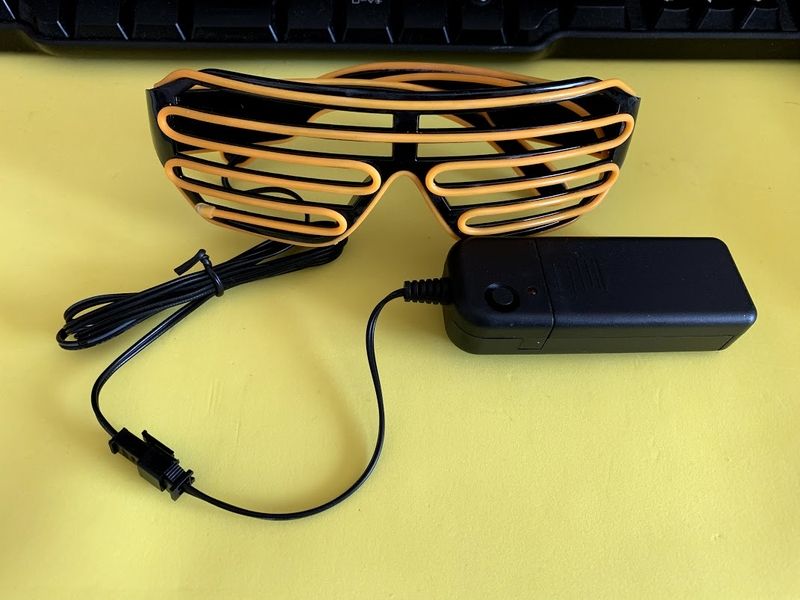 ダイソー 光るパーティーメガネ 時代遅れのアナログ爺さん 楽天ブログ