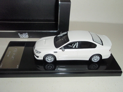 witslegacys402sedan03.jpg