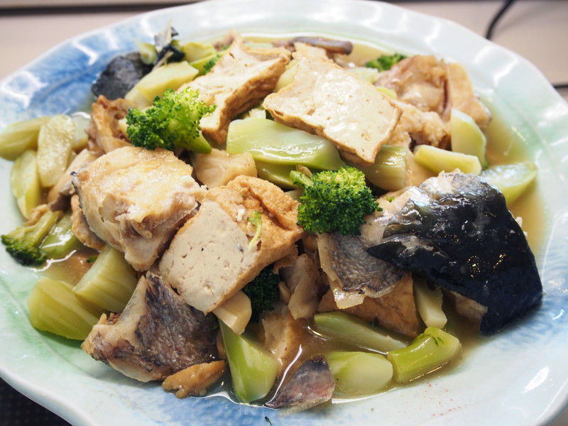 鯛あらと厚揚げ煮