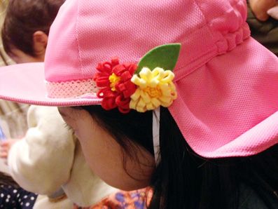 保育園用のカラー帽子を100均アイテムでデコる 雑に生きています 楽天ブログ