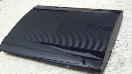 最新型PS3 (PlayStation3)