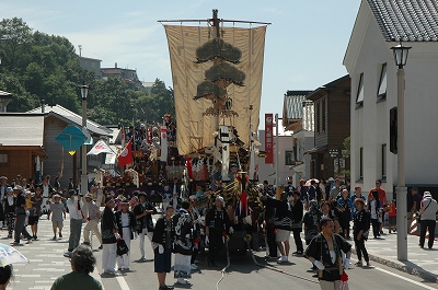 s-25姥神大神宮渡御祭と江差追分02.jpg