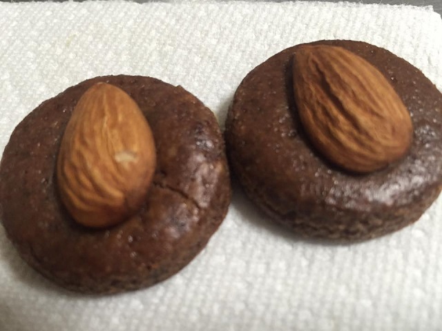 アーモンドココアクッキー.jpg