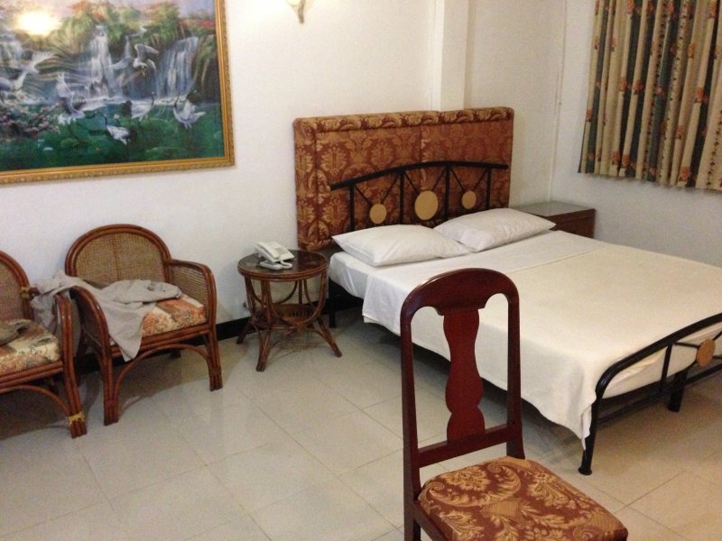 hotel03.jpg