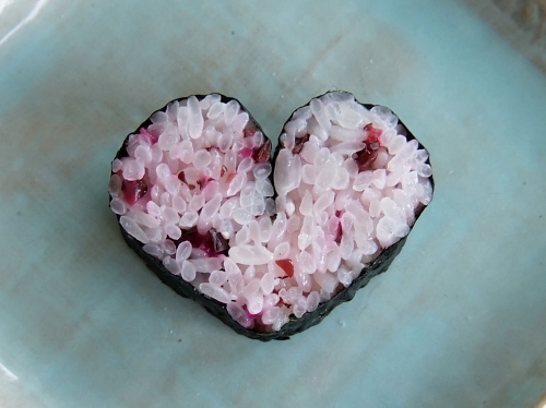 ハートの巻き寿司の作り方　How to make heart sushi　