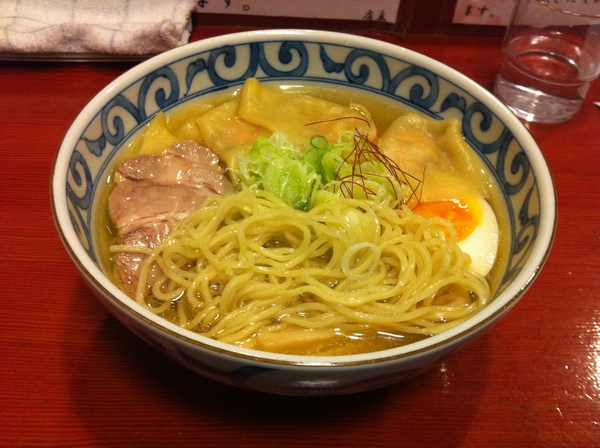 麺屋 十郎兵衛　純和鶏塩ワンタンメン　麺