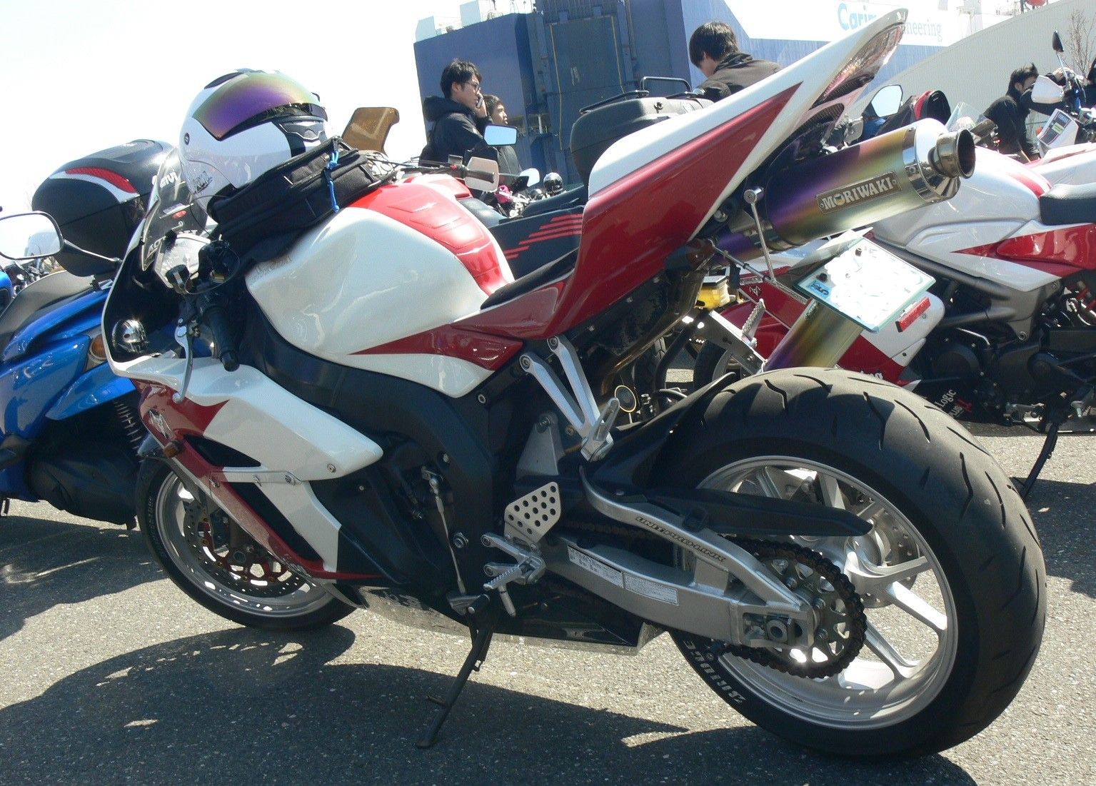 東京モーターショーの駐車場で 仮面ライダー The First のサイクロン1号と遭遇 80 S Bike Vol 3 楽天ブログ